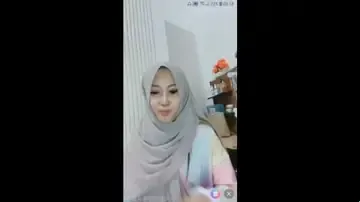 Bocah Kampus Pasrah Buka Baju desah