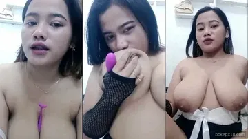 Cewek toket jumbo colmek sextoy super nakal