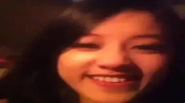 Siapa Mau Ngentot Aku Colmek Sambil Manggil Manggil Lumer WOT