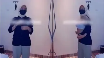 Video Live Cewek Manis HIjab Colmek Pakai Mainan Asyik